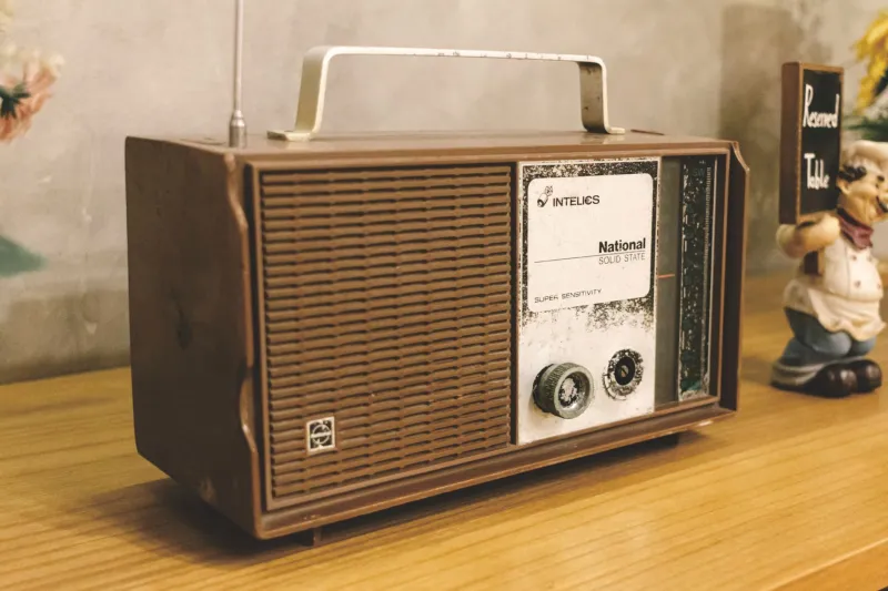 Static, Strangers, and Songs You Never Asked For: The Vanishing Magic of Radio Discovery
